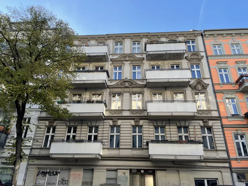 Perfekte 1-Zi.-Whg, Dielen, aufwändig saniert  - Topp-Lage am Hermannplatz, aber ruhig! — photo 1